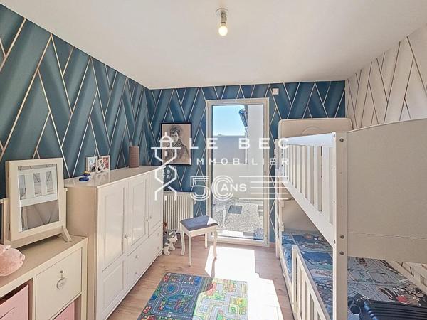 RIANTEC : Maison contemporaine avec 3 chambres et vie de plain-pied