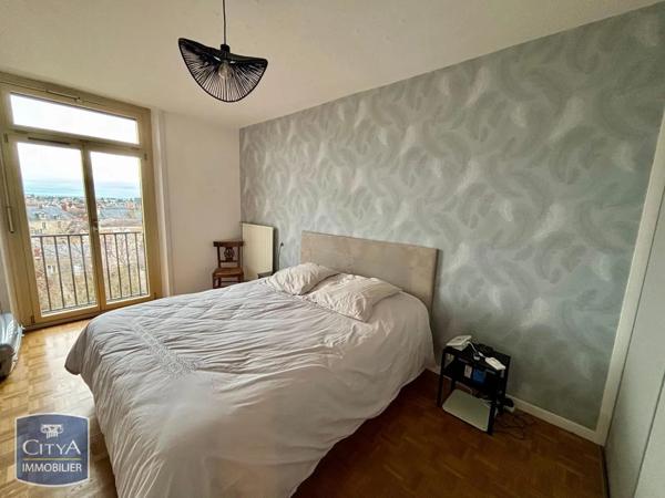 Appartement à louer 4 pièces 115.53m²