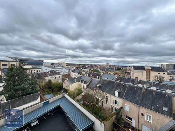 Appartement à louer 4 pièces 115.53m²