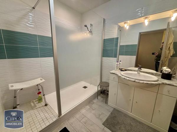 Appartement à louer 4 pièces 115.53m²