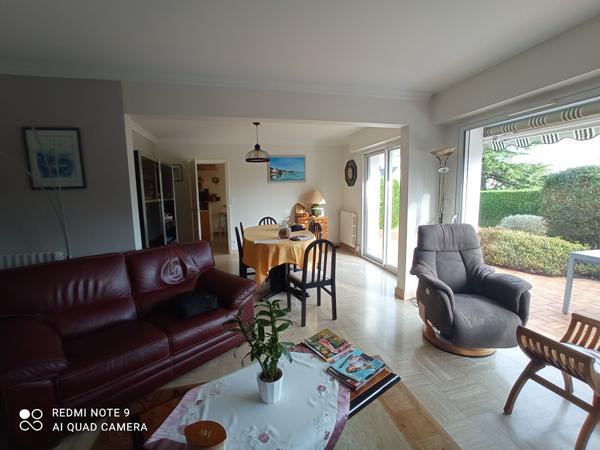 Maison tradionnelle avec belles prestations - Proche bourg de Pluneret et campagne. , Pluneret