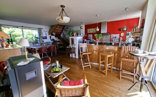 Maison à vendre    5 pièces •  Locquirec