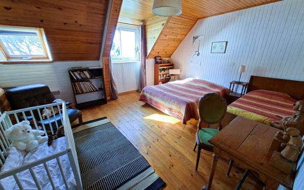 Maison à vendre    5 pièces •  Locquirec