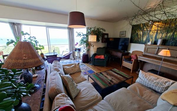 Maison à vendre    5 pièces •  Locquirec