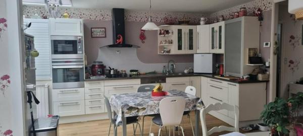 Maison à CHERBOURG-EN-COTENTIN, 50100 - 4 pièces 93m²