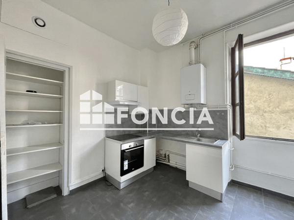 Location Appartement 3 pièces 71.61 m² - 77 COURS BERRIAT Grenoble 38000