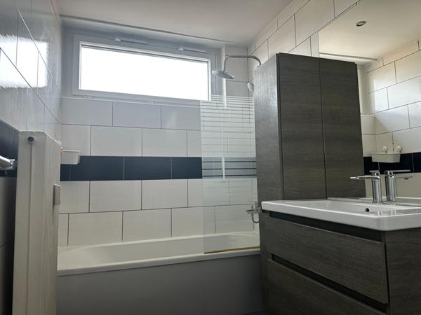 NANCY - Appartement 118 m² - Dernier étage avec balcon, garage et cave