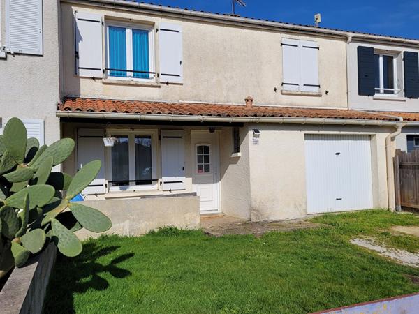 ROCHEFORT -  Pavillon 3 chambres avec jardin, garage et sous-sol