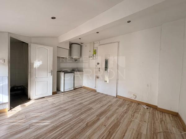 STUDIO A VENDRE - LYON 6EME ARRONDISSEMENT - 12.78 m 2 - 75 000 €