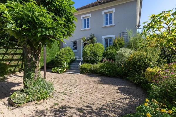 Vente                                                      Maison
                        
                     4 pièces                      116 m2                     à Les Avenières Veyrins-Thuellin