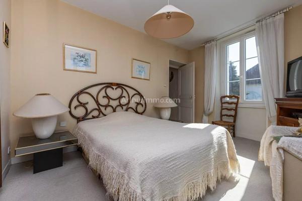 Vente                                                      Maison
                        
                     4 pièces                      116 m2                     à Les Avenières Veyrins-Thuellin