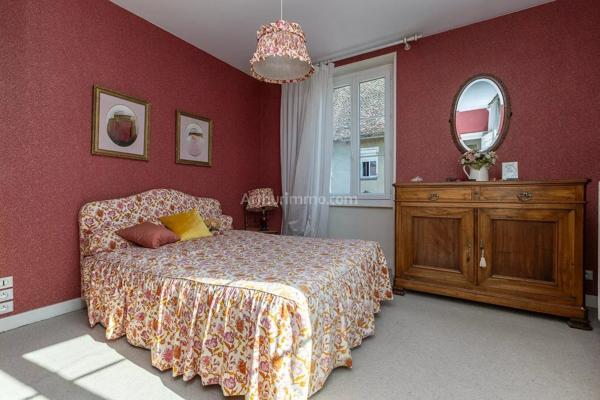 Vente                                                      Maison
                        
                     4 pièces                      116 m2                     à Les Avenières Veyrins-Thuellin