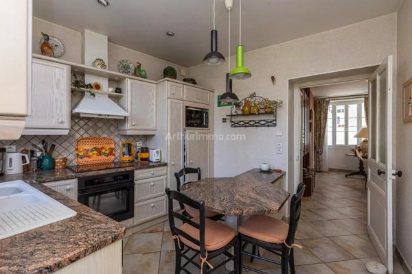 Vente                                                      Maison
                        
                     4 pièces                      116 m2                     à Les Avenières Veyrins-Thuellin