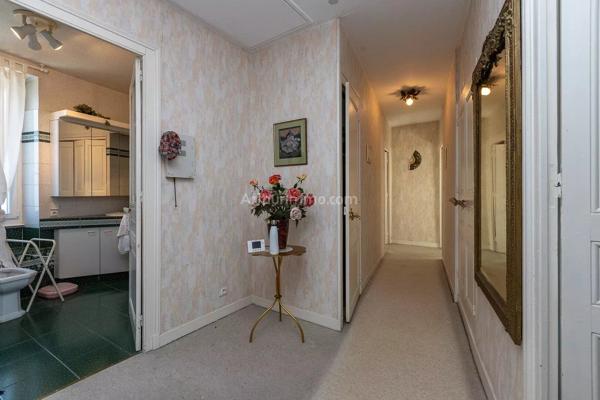 Vente                                                      Maison
                        
                     4 pièces                      116 m2                     à Les Avenières Veyrins-Thuellin