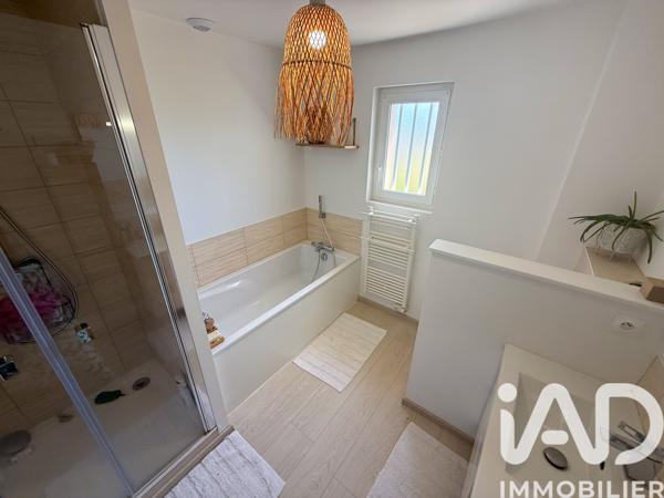 Maison à vendre 4 pièces 90 m² Bourg-Achard