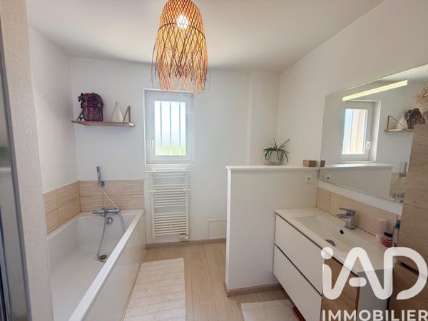 Maison à vendre 4 pièces 90 m² Bourg-Achard