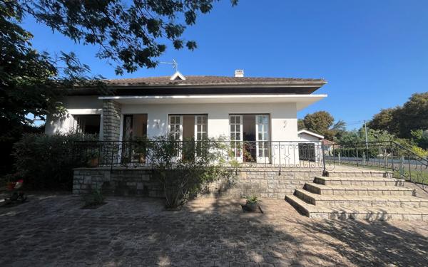 Maison à vendre    3 pièces •  Mées