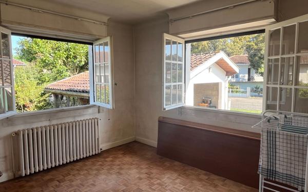 Maison à vendre    3 pièces •  Mées