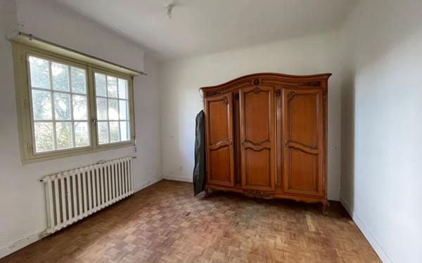 Maison à vendre    3 pièces •  Mées