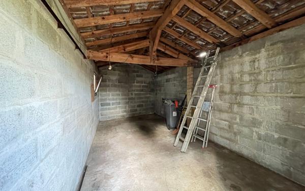 Maison à vendre    3 pièces •  Mées