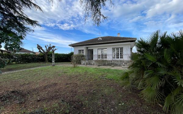 Maison à vendre    3 pièces •  Mées