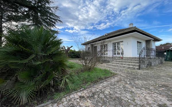 Maison à vendre    3 pièces •  Mées