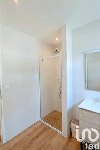 Maison à vendre 5 pièces 109 m² Saint-Seurin-sur-l'Isle