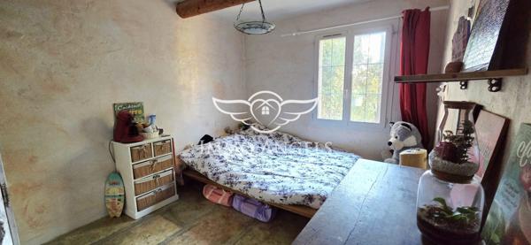 Propriété de caractère avec domaine viticole en AOP Costières de Nîmes