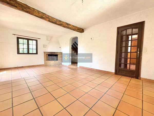 Vente Maison 4 pièces 126 m2 à Puget-sur-Argens