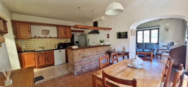 Charmant corps de ferme à 3' du lac d'Aiguebelette- 25' de Chambéry. 1h de LYON.