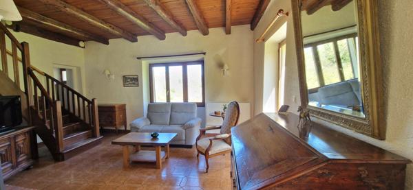 Charmant corps de ferme à 3' du lac d'Aiguebelette- 25' de Chambéry. 1h de LYON.