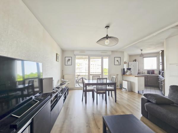 Appartement à vendre 3 pièces, T3, 68 m2 GUYANCOURT (78)