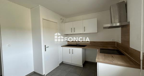 Location Appartement 3 pièces 68 m² - Neuville-sur-saône 69250