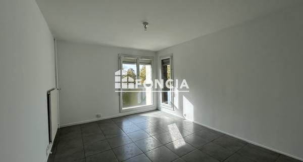 Location Appartement 3 pièces 68 m² - Neuville-sur-saône 69250