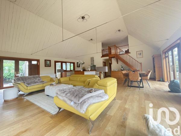 Maison à vendre 7 pièces 200 m² Château-Garnier