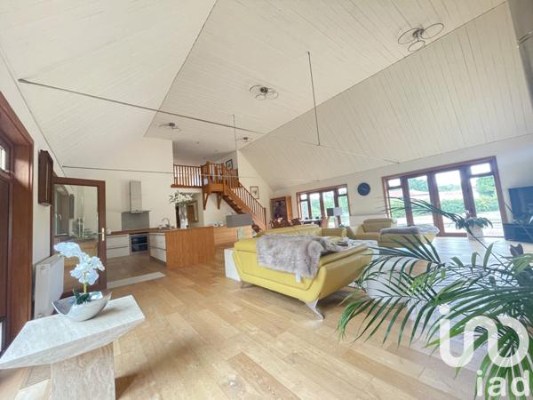 Maison à vendre 7 pièces 200 m² Château-Garnier