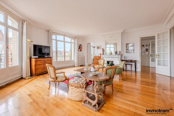 Vente Appartement 240m 2 - 5 chambre(s) - La Madeleine, Botanique • Réf. VA26627