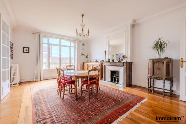 Vente Appartement 240m 2 - 5 chambre(s) - La Madeleine, Botanique • Réf. VA26627