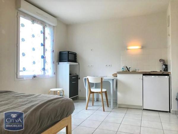 Appartement à louer 1 pièce 22.87m²