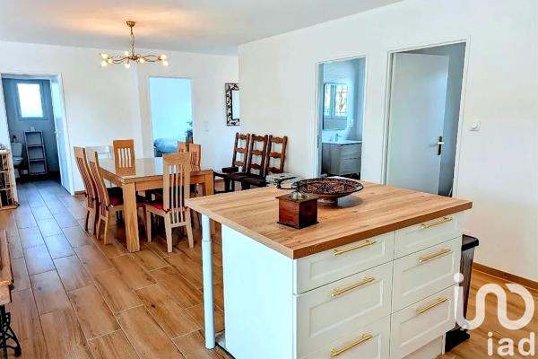 Maison à vendre 5 pièces 109 m² Saint-Seurin-sur-l'Isle