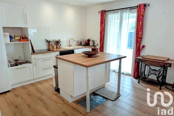 Maison à vendre 5 pièces 109 m² Saint-Seurin-sur-l'Isle