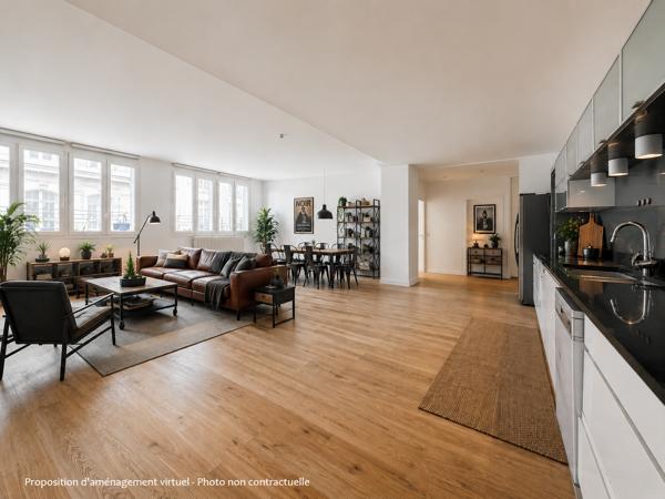 Loft
         4 pièces
        - 106 m² Bien prestige 1 250 000 € *