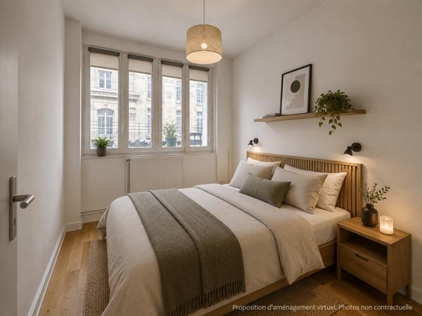 Loft
         4 pièces
        - 106 m² Bien prestige 1 250 000 € *