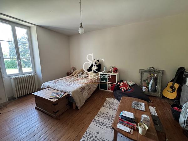 Angoulême – Ensemble immobilier de 265m² environ