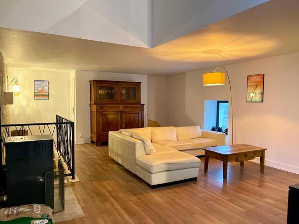 Angoulême – Ensemble immobilier de 265m² environ