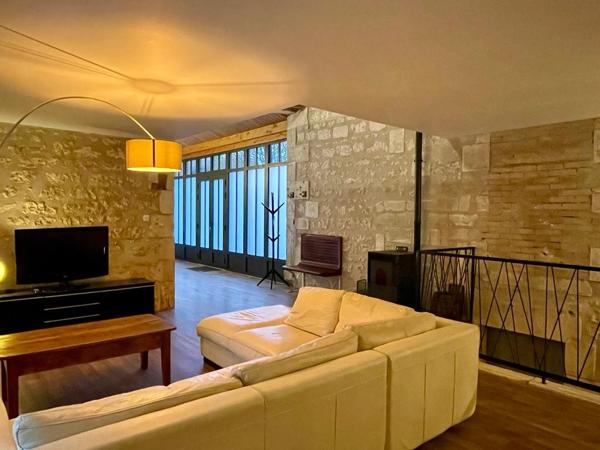 Angoulême – Ensemble immobilier de 265m² environ
