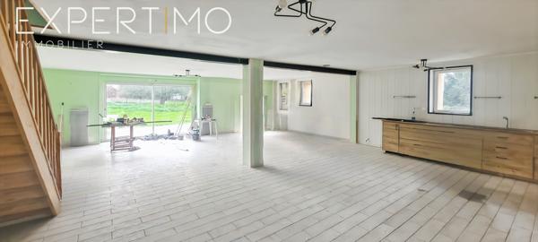 Dignac (16410) Ancienne grange restaurée en maison Contemporaine de 170 m² sur 1 Hectare,4 chambres