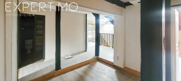 Dignac (16410) Ancienne grange restaurée en maison Contemporaine de 170 m² sur 1 Hectare,4 chambres