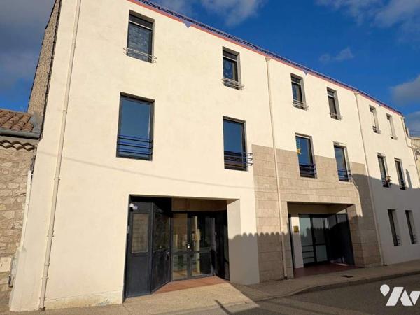 Local à usage professionnel