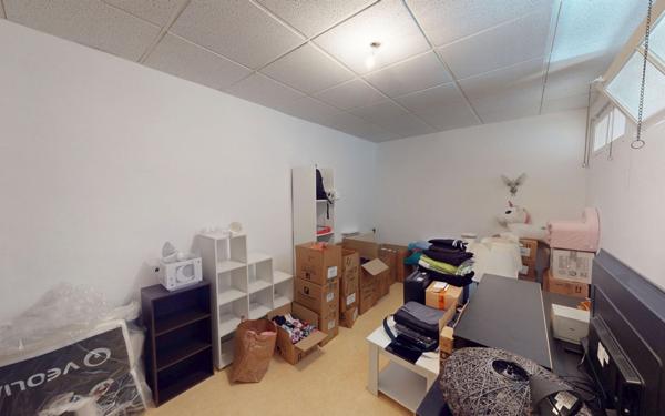 Maison à louer    6 pièces •  Jambles